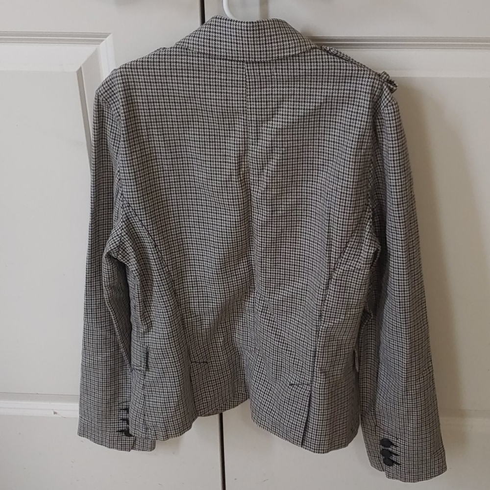 Jacket - Picture 3 of 3